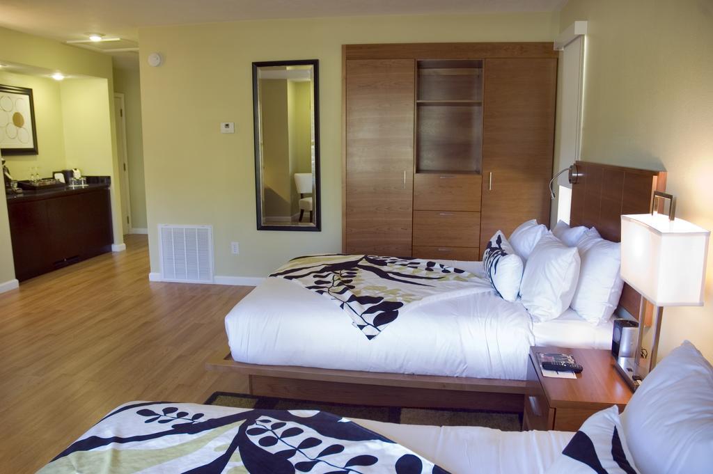 La Torretta Lake Resort & Spa Montgomery Room photo