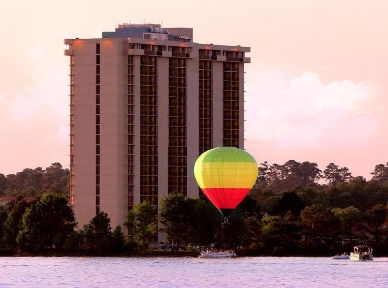 La Torretta Lake Resort & Spa Montgomery Exterior photo