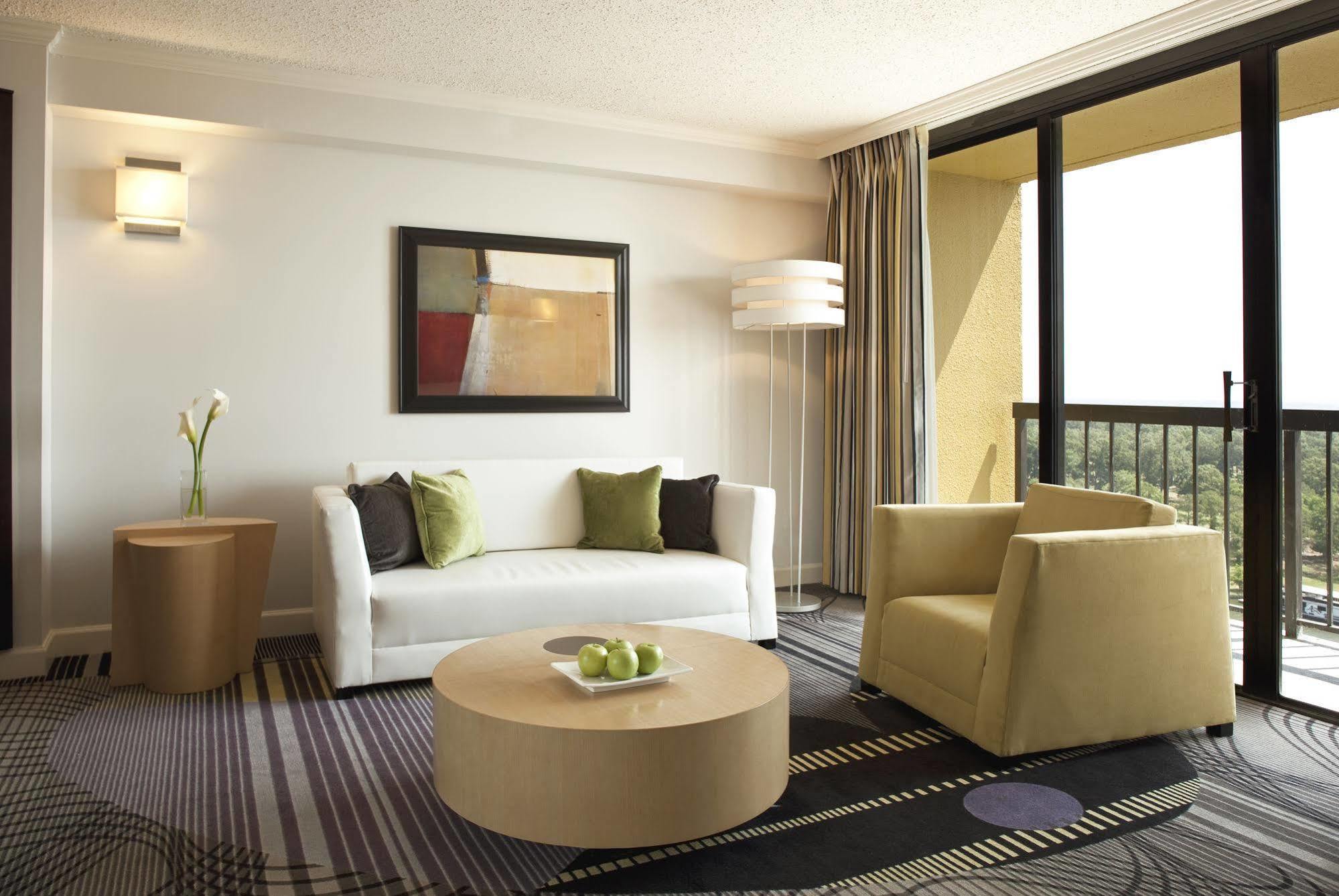 La Torretta Lake Resort & Spa Montgomery Room photo